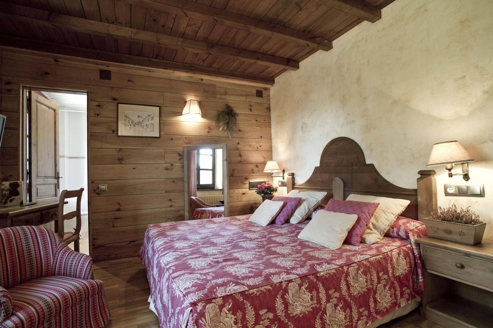 Hotel Val De Ruda Baqueira Beret Eksteriør bilde