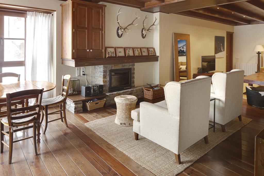 Hotel Val De Ruda Baqueira Beret Eksteriør bilde